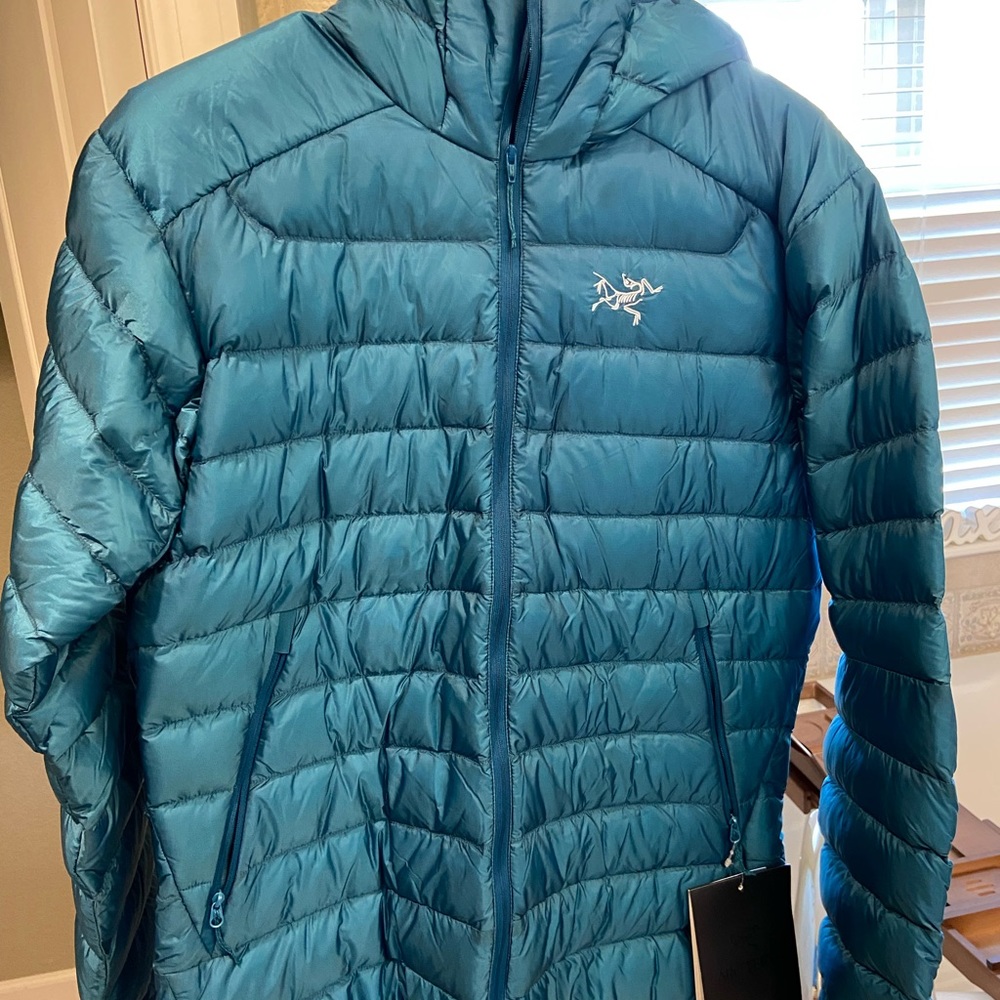 Arc’teryx Cerium LT Hoody Mediun